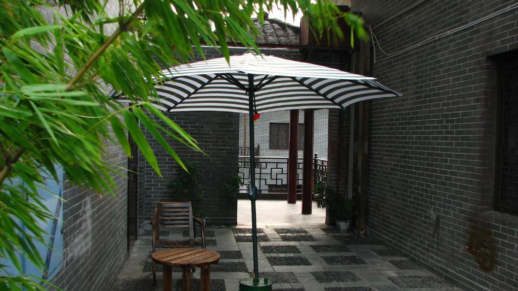 Bajie Youth Hostel Zhangjiajie Exterior foto